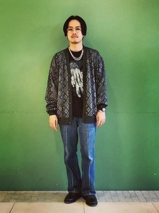 Comment porter un pull à losanges pour un style decontractés quand il fait chaud
