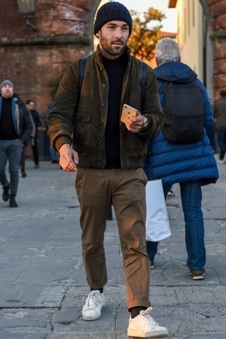 Comment porter un sac à dos pour un style decontractés quand il fait chaud