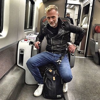 Comment porter un sac à dos pour un style relax