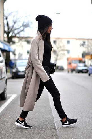 Comment porter un bonnet pour un style relax quand il fait froid