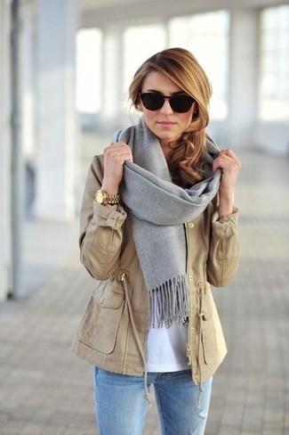 Comment porter un anorak beige