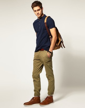 Comment porter un sac beige
