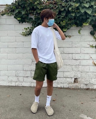 Comment porter un sac beige à l'adolescence