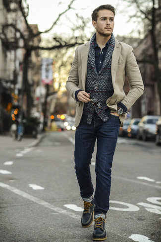 Un jean à porter avec un blazer beige quand il fait frais
