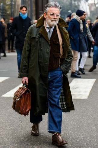 Un jean à porter avec un blazer beige quand il fait frais