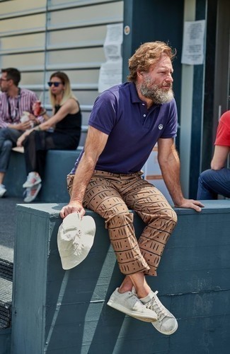 Comment porter un bob beige quand il fait très chaud