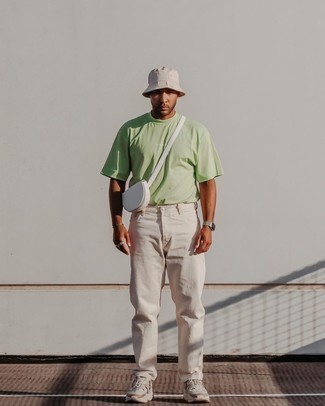 Comment porter un bob beige quand il fait très chaud