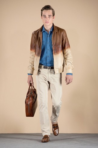 Comment porter une ceinture en toile beige