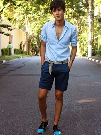 Comment porter une ceinture en toile beige