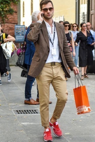 Comment porter une ceinture en toile beige