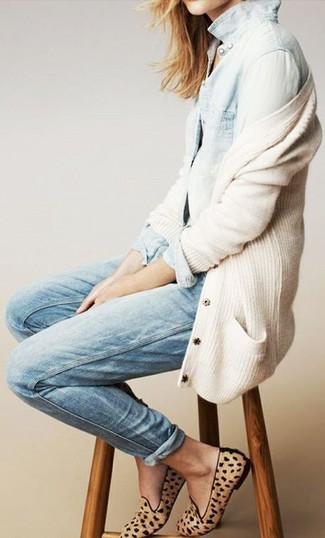 Comment porter un cardigan beige