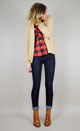 Comment porter un cardigan beige pour un style elégantes