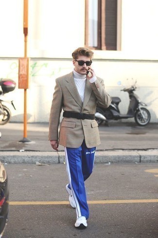 Comment porter une veste à carreaux beige au printemps