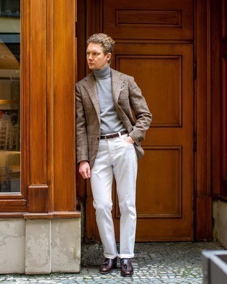 Comment porter une veste à carreaux beige au printemps