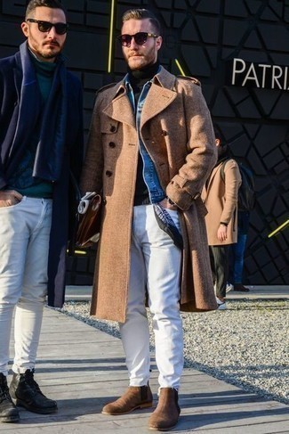 Comment porter un pardessus à carreaux beige quand il fait froid
