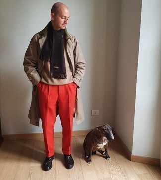 Comment porter un pull à col rond beige