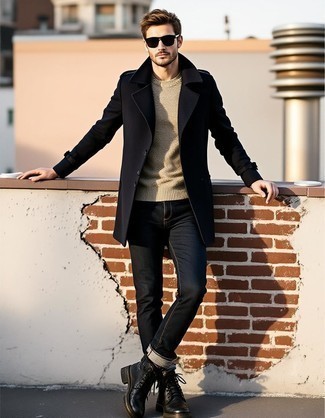 Comment porter un pull à col rond beige