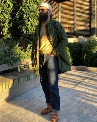 Comment porter un pull à col rond beige