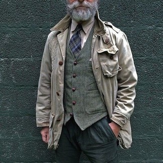 Comment porter une veste style militaire beige