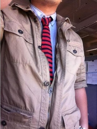 Comment porter une veste style militaire beige