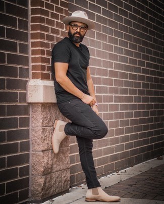 Comment porter un chapeau beige pour un style chic decontractés