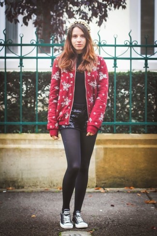 Comment porter un bandeau beige