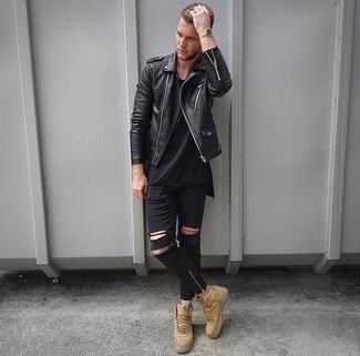 Un jean à porter avec des baskets montantes beiges