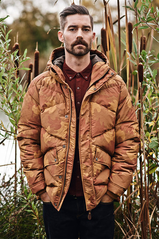 Comment porter une veste beige pour un style chic decontractés quand il fait froid