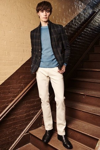 Un blazer à porter avec un jean beige