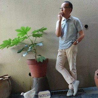 Comment porter un jean beige en été