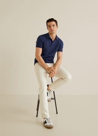 Comment porter un jean beige en été