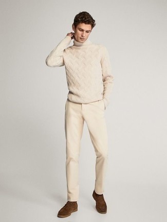 Comment porter un pull en tricot beige à 20 ans
