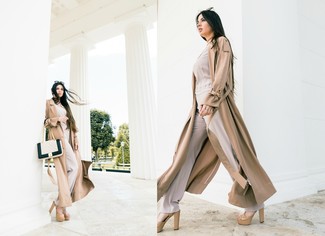 Comment porter un chemisier à manches longues beige