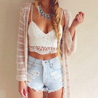 Comment porter un gilet beige