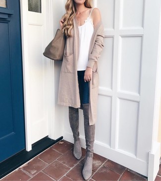 Comment porter un gilet beige