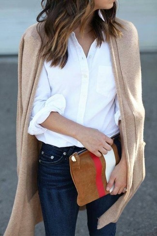 Comment porter un gilet beige pour un style chic decontractés au printemps