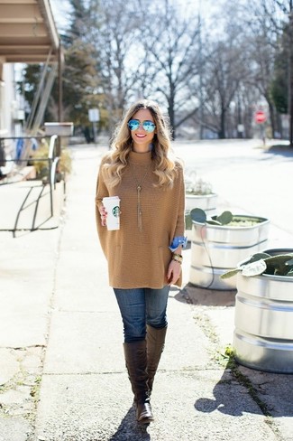 Comment porter un poncho beige
