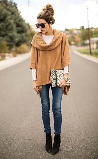 Comment porter un poncho beige