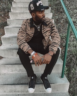 Comment porter une veste imprimée beige