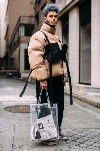 Comment porter une doudoune beige quand il fait chaud