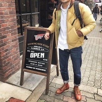 Comment porter une veste matelassée beige pour un style decontractés au printemps