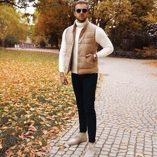 Comment porter une veste matelassée beige pour un style decontractés au printemps
