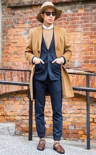 Comment porter des chaussettes beiges pour un style elégantes quand il fait froid