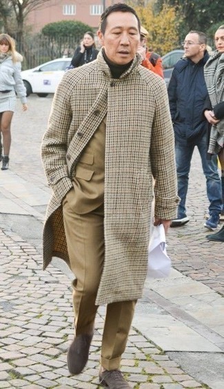 Comment porter des chaussettes beiges pour un style elégantes quand il fait froid