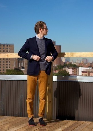 Comment porter des chaussettes beiges en automne