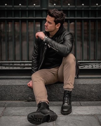 Comment porter des chaussettes beiges en automne