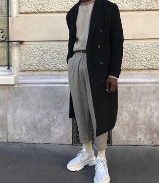 Comment porter des chaussettes beiges au printemps