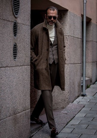 Comment porter des chaussettes beiges pour un style elégantes quand il fait froid