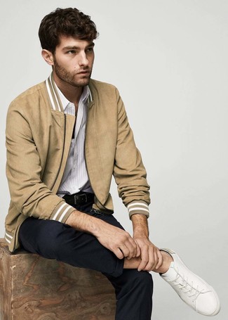 Comment porter une veste en daim beige