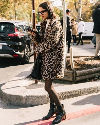 Comment porter une robe-pull beige